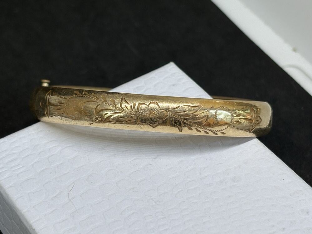 Vtg Victorian Revival 1/20 14k Gold Filled HFB Floral Engraved Bangle Bracelet
